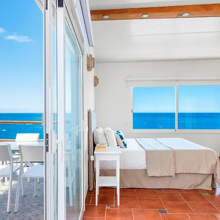 Luminous Loft Next To The Atlantic Ocean Feriehus Radazul