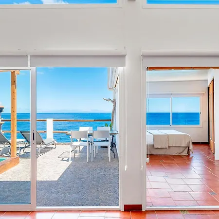 Luminous Loft Next To The Atlantic Ocean Radazul