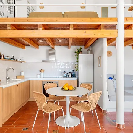 Luminous Loft Next To The Atlantic Ocean Vakantiehuis *