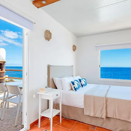 Feriehus Luminous Loft Next To The Atlantic Ocean