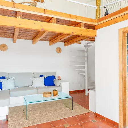 Luminous Loft Next To The Atlantic Ocean Hébergement de vacances